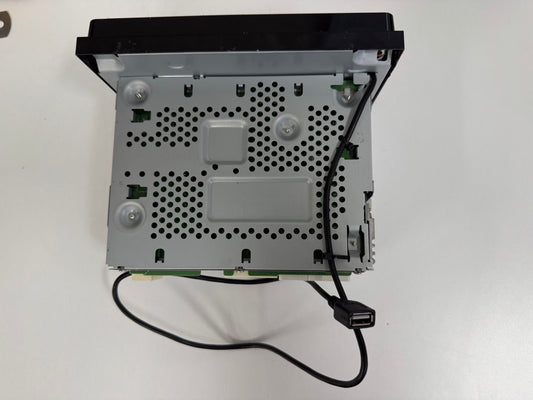 Toyota 2023+ Facelift 70 Series Rear USB Modification for OE 6.7” Unit